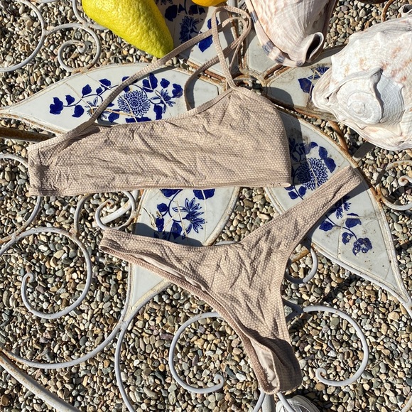 Frankie’s Bikinis nude bikini with sparkle detail, bottoms size S, top size M - Picture 2 of 6